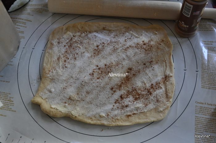 Яблочный пирог с корицей