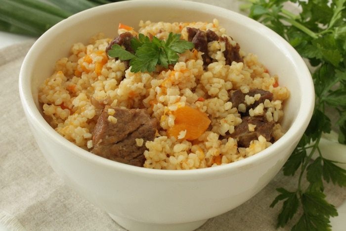 Пшеничная каша с мясом и тыквой