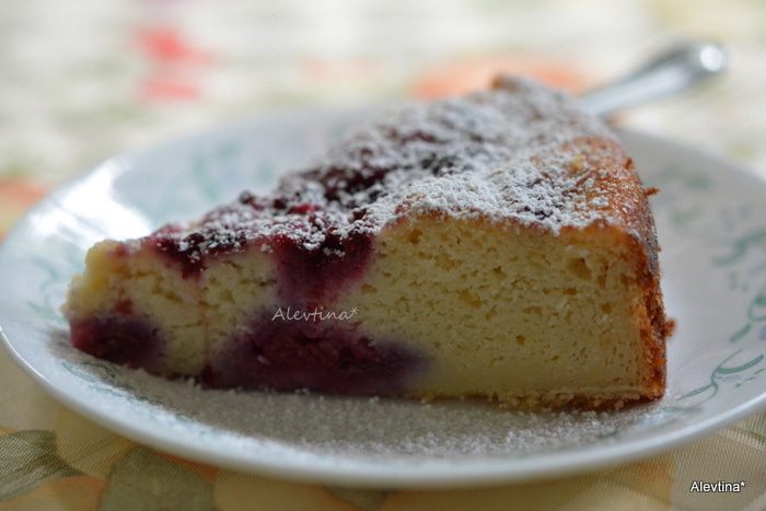 Кекс с рикоттой и малиной
