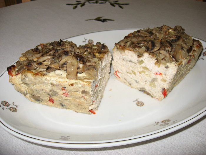 Мясная запеканка с шампиньонами