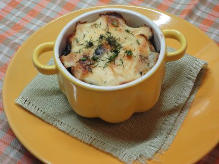 Жюльен из курицы с маслинами