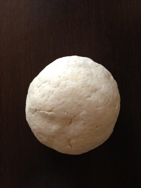 Тарт из творожного теста с карамельками