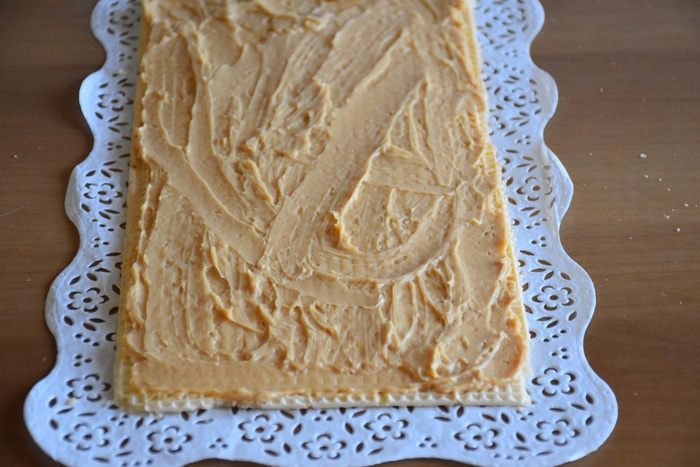 Вафельный торт с карамельным кремом
