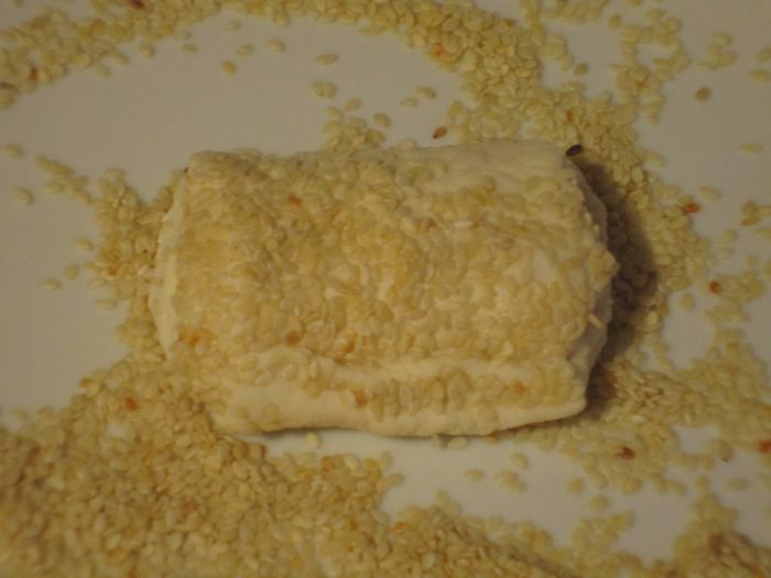 Булочки на йогурте с кунжутом