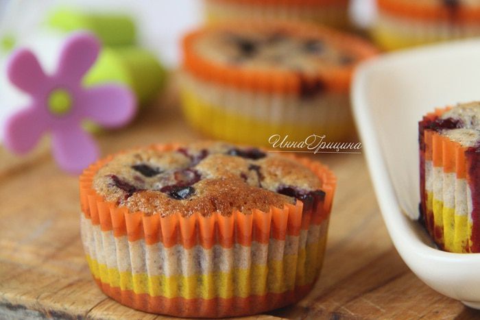 Фрианды с черной смородиной (Blackcurrant &amp;amp; lemon friands)