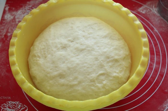 Сдобный хлеб с узором