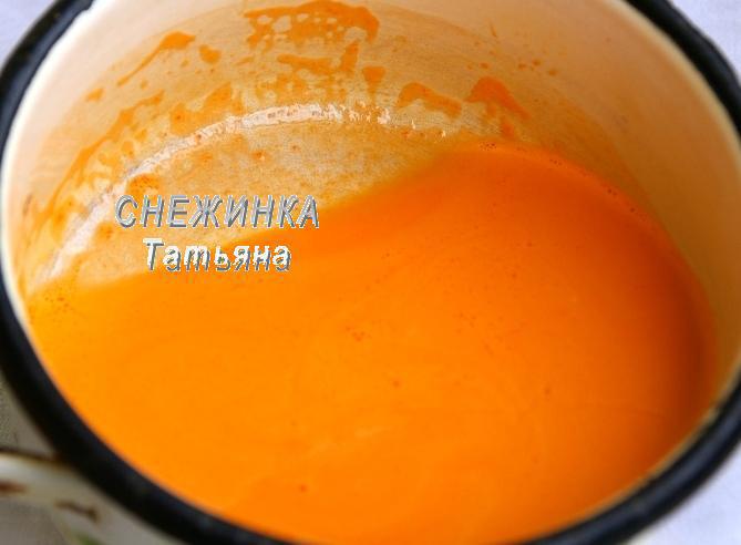 «Весенний букет» из картофельных крокетов на сливочно-морковной «подушке» 