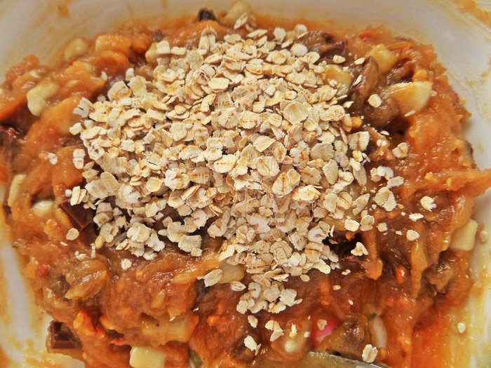 Арахисовое печенье с шоколадом и фруктами