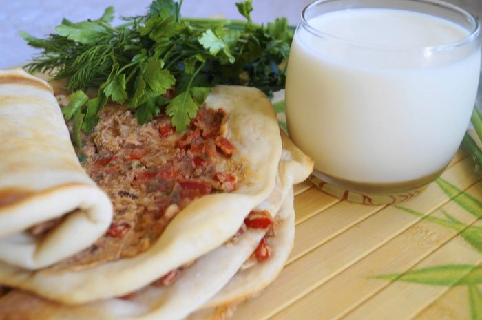 А-ля Лахмаджун с фасолью