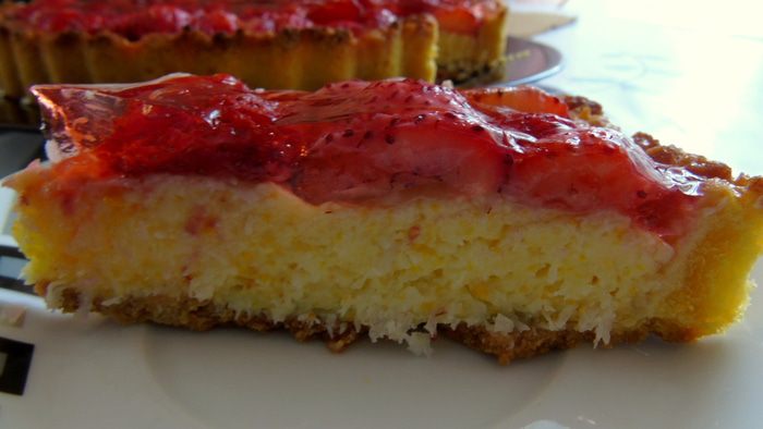 Клубнично-кокосовый тарт