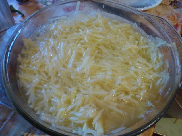 Картофельный пирог с мясным паштетом
