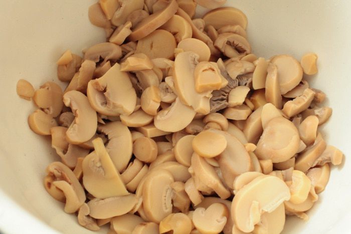 Рассольник с фасолью и грибами