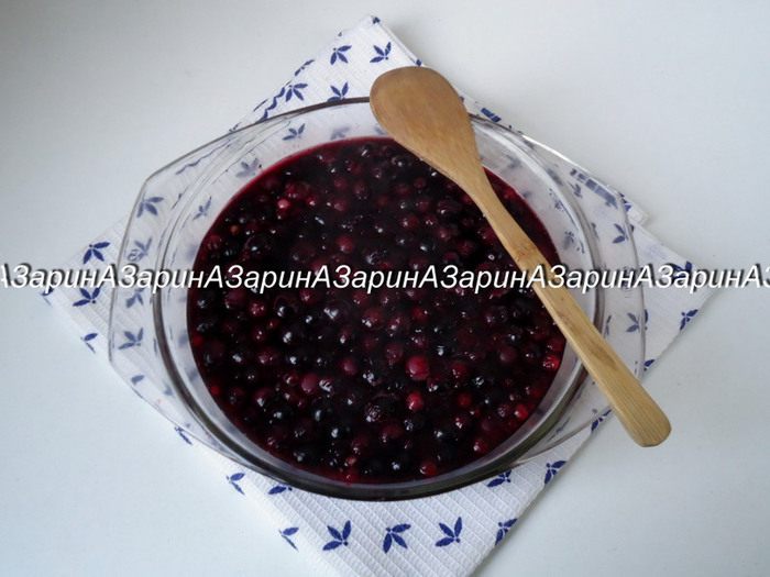 Гречишно-кунжутный пирог и глег из ирги