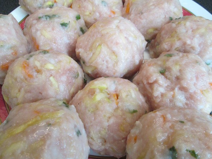 Тефтели индюшачьи с овощами и мятой