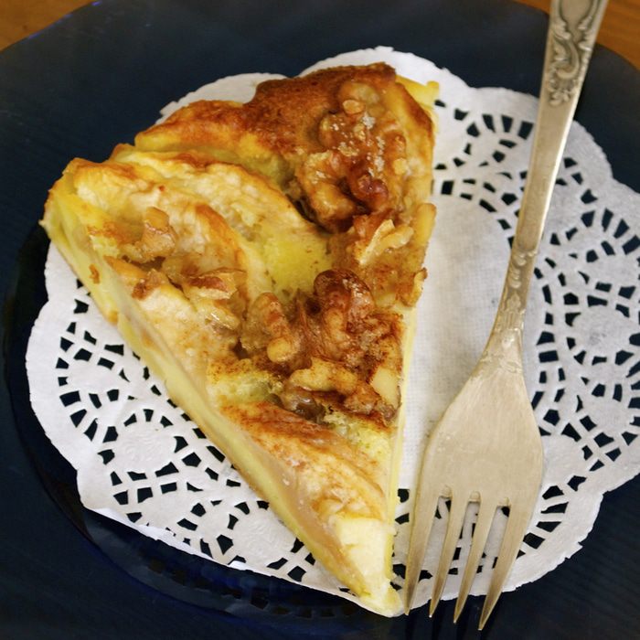 Итальянский яблочный пирог с грецкими орехами