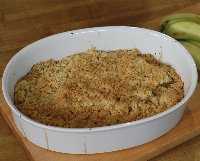 Банановый крамбл с кокосовой стружкой 