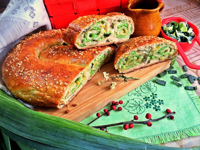 Сырный пирог-рулет