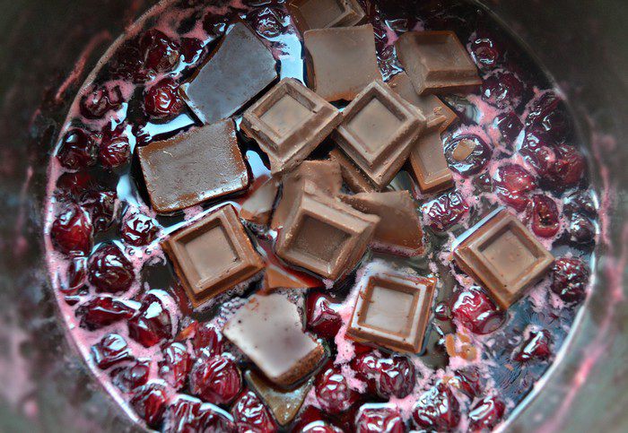 Шоколадно-вишневое варенье
