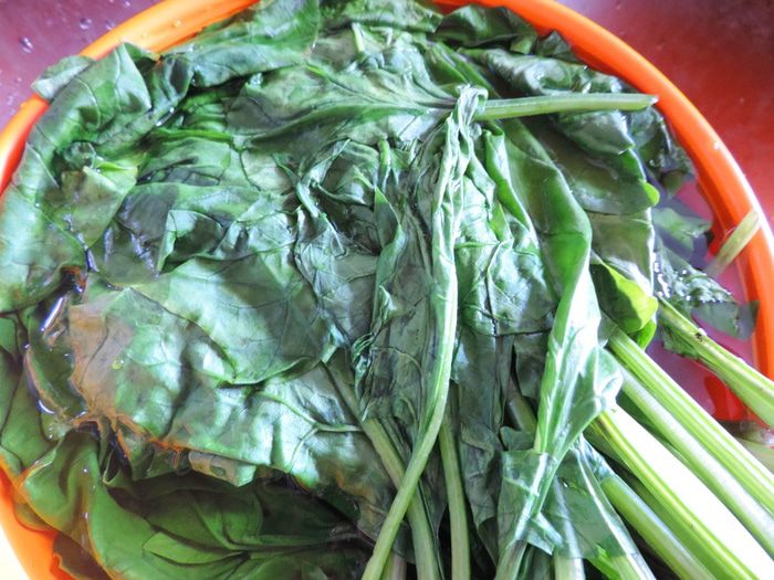 Закрытый творожно-сырный пирог с баклажанами и зеленью