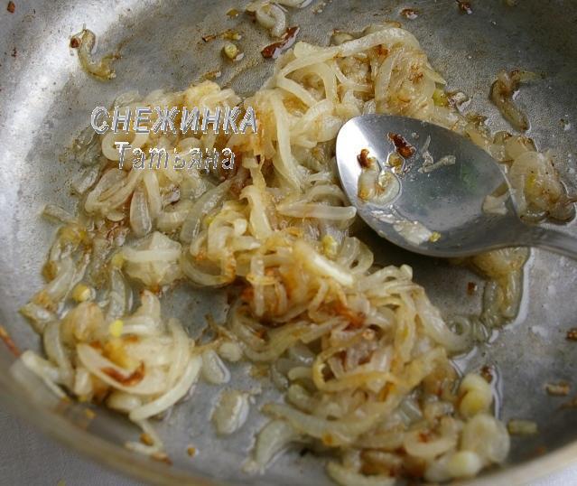 Блины гороховые с луковым конфитюром