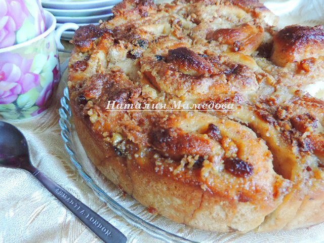 Пирог &amp;quot;Осиное гнездо&amp;quot; с орехами и изюмом