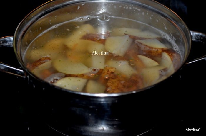 Пряный картофель в духовке