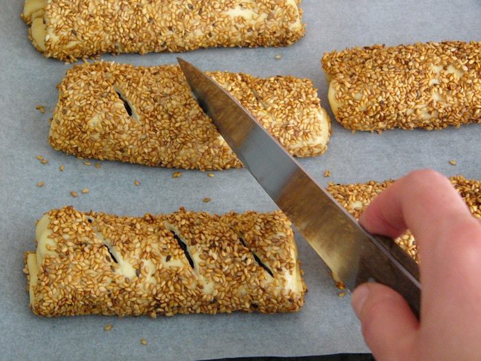 Турецкий симит с маслинами