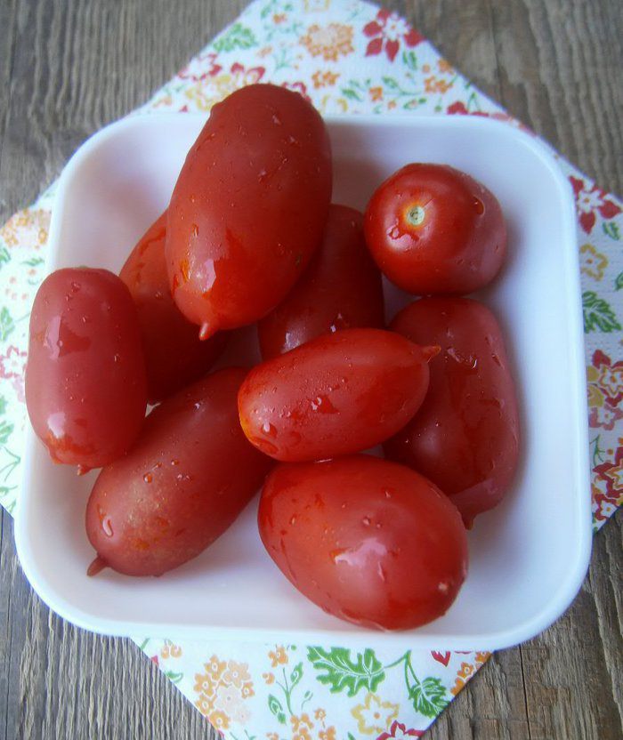 Котлеты с овощами, фаршированные помидорами