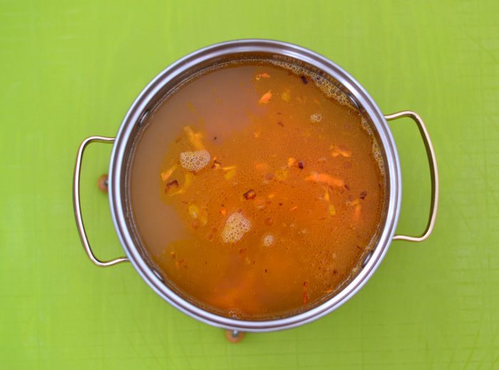 Гороховый суп с чесночными рулетиками