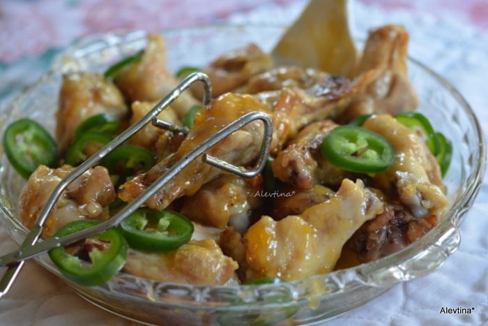 Сладко-пряные куриные крылышки
