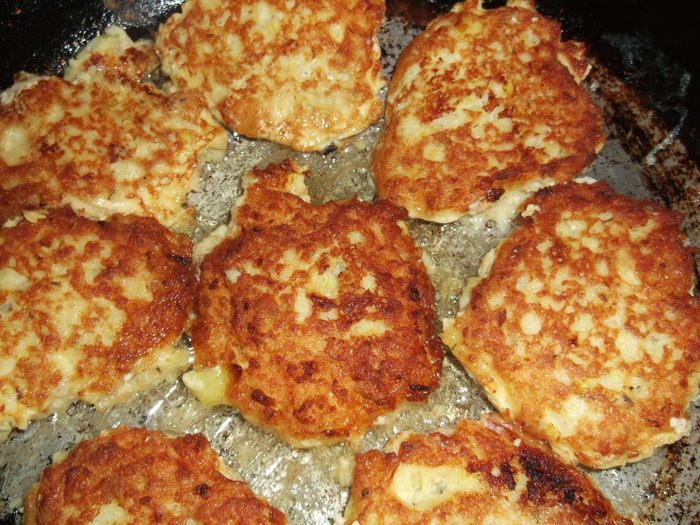 Нежные и воздушные рыбные оладьи