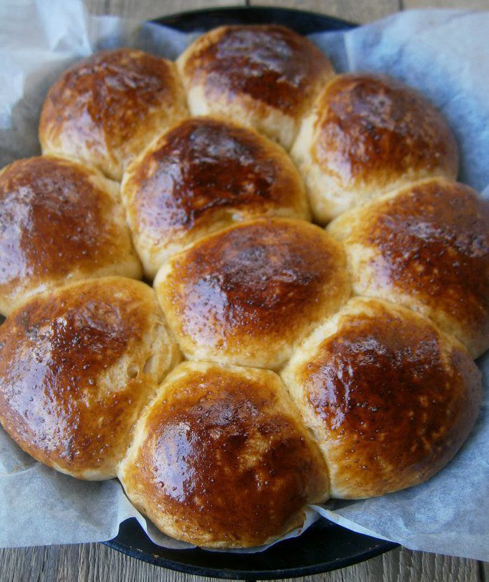 Булочки на фруктовом соке с персиковой глазурью