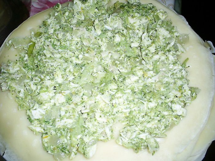 Запеченная блинная курочка с двумя начинками