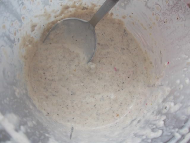 Розовые котлетки под сливочно-грибным соусом