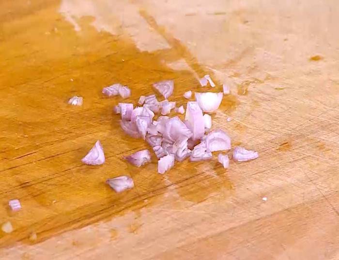 Салат из зеленой чечевицы с апельсином и копченой рыбой 