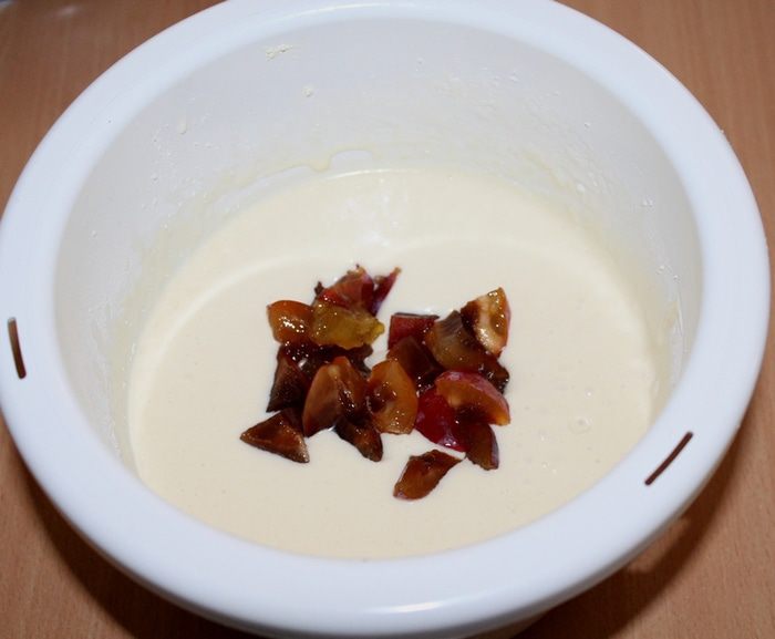 Сливовый пирог с коньяком
