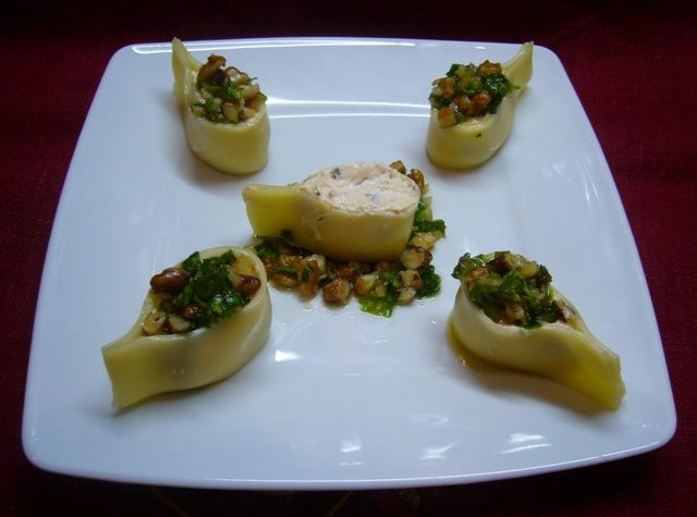 Закуска «Сырные «капельки» из двух видов сыра