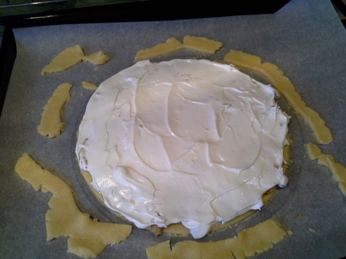 Торт &amp;quot;Особенный&amp;quot;, грецкие орехи под безе