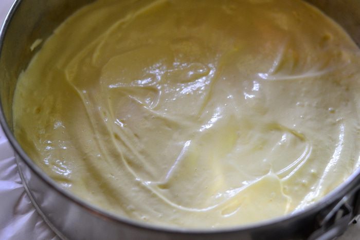 Творожный торт-мусс с ягодами в белом шоколаде