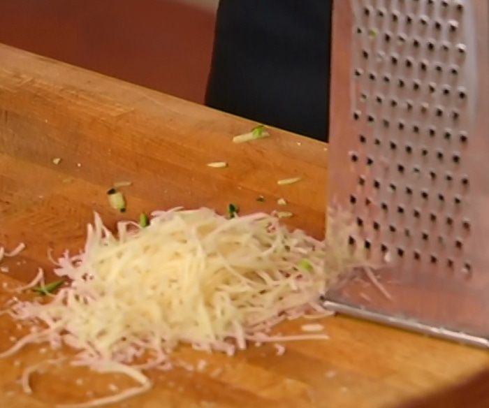 Фриттата с начинкой из курицы и овощей 