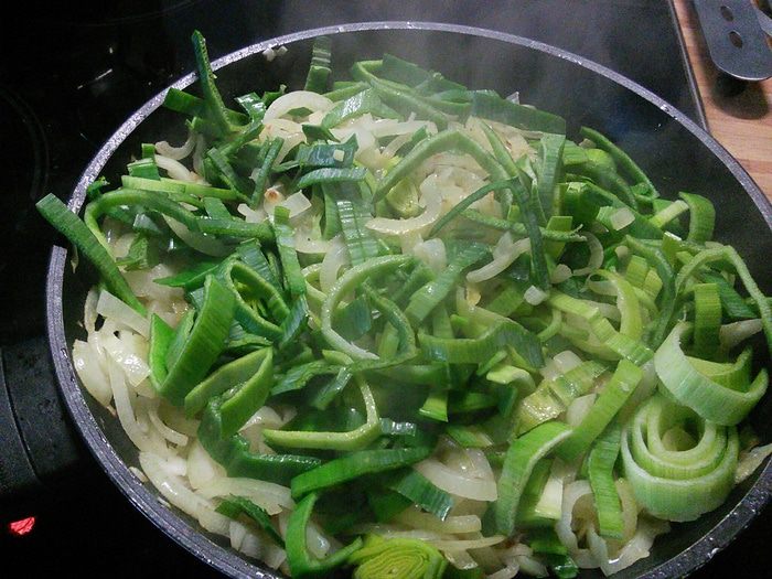 Луковый суп с хлебной корочкой 