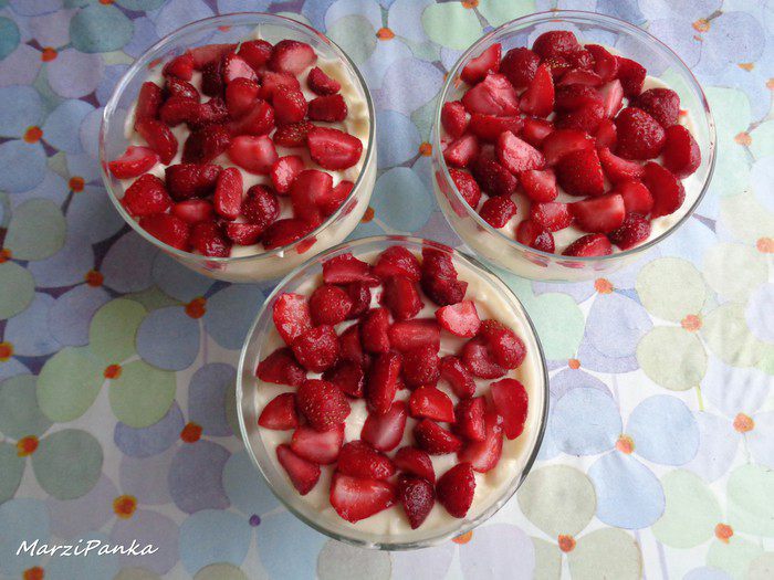 Королевский десерт с маскарпоне на скорую руку (плюс конфетки бонусом)