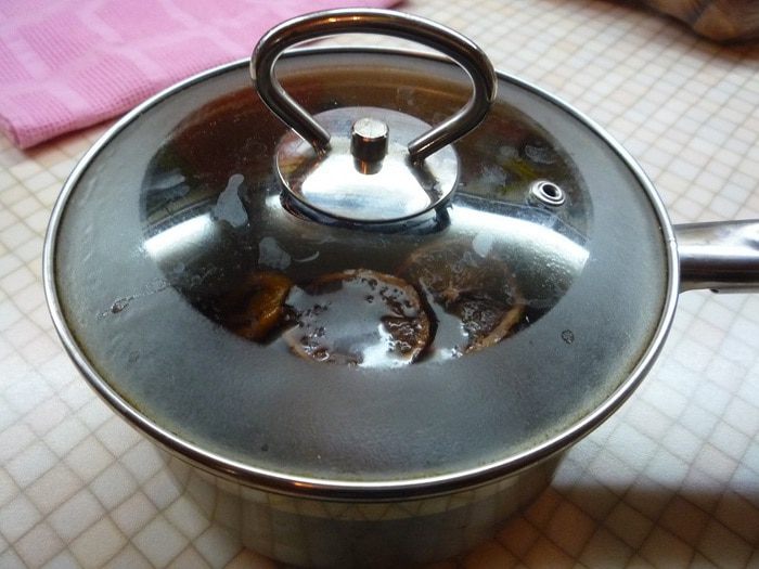 Безалкогольный глинтвейн с курагой и черносливом