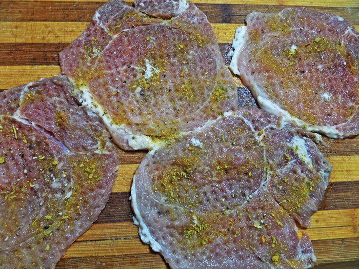 Мясные рулетики с сырной начинкой