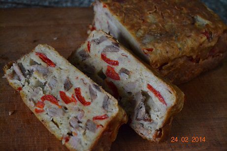 Закусочный кекс с мясом, перцем и яблоком