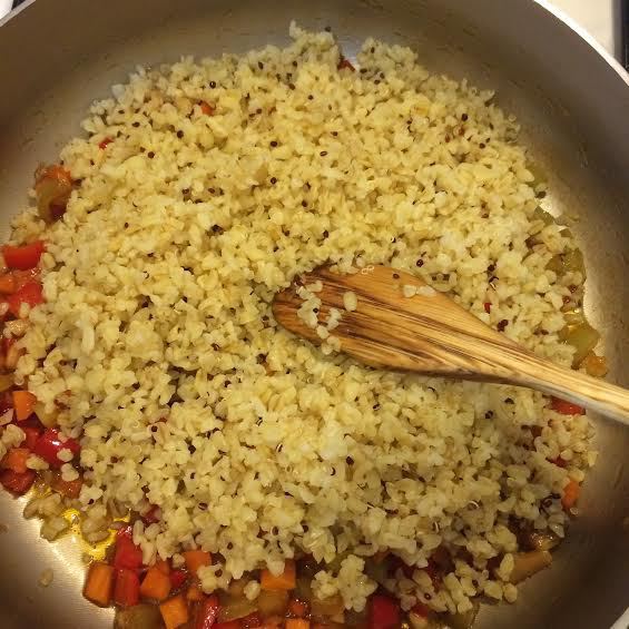 Булгур с овощами и курицей