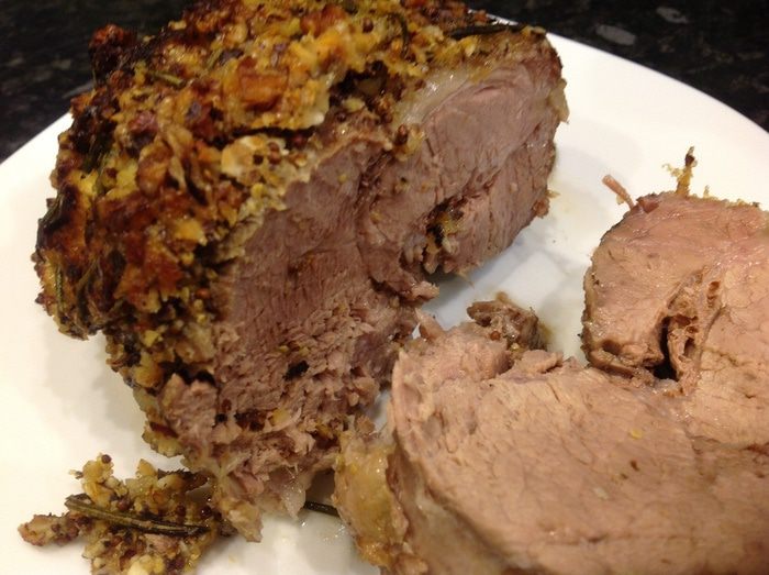 Жаркое из свинины в орехово-горчичной панировке