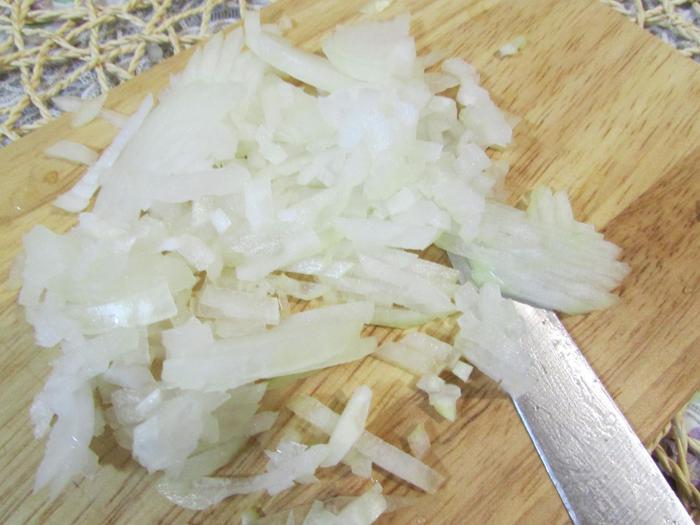 Хеннеброд (Хлеб с курицей)