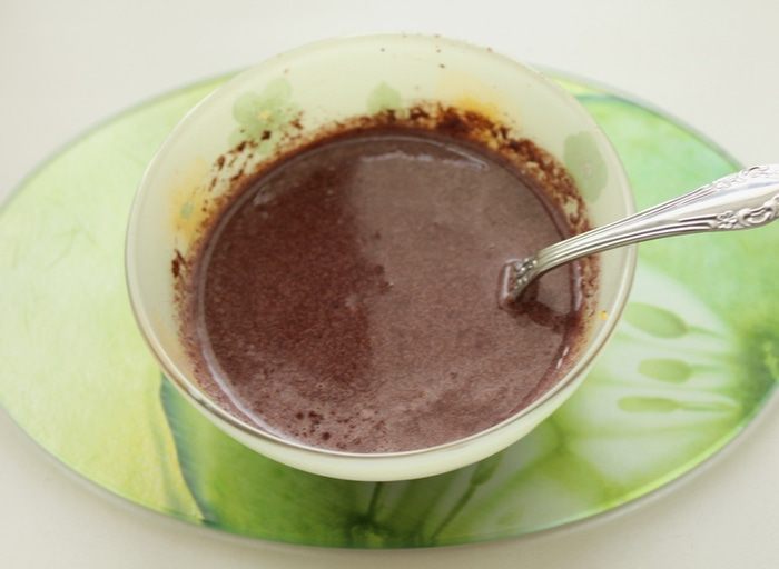 Мини-торт из черемуховых оладий с брусничным курдом