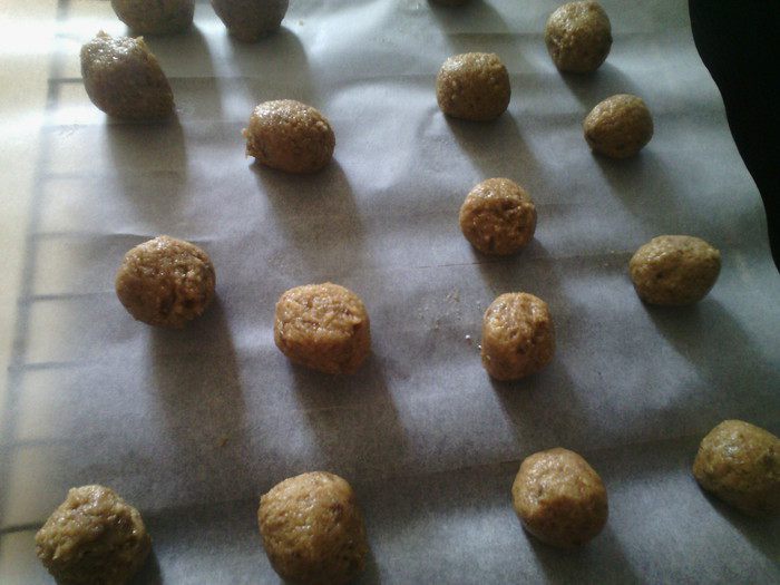 Печенье с финиками и кунжутом 